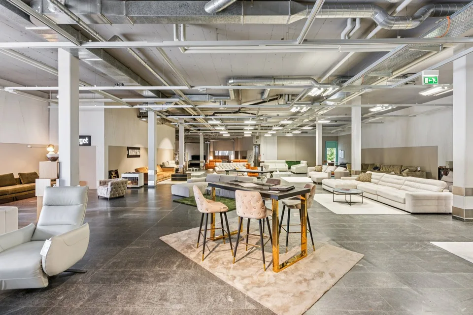 Espace commercial spacieux au Bärenplatz à Fahrwangen! – photo 8 sur 16
