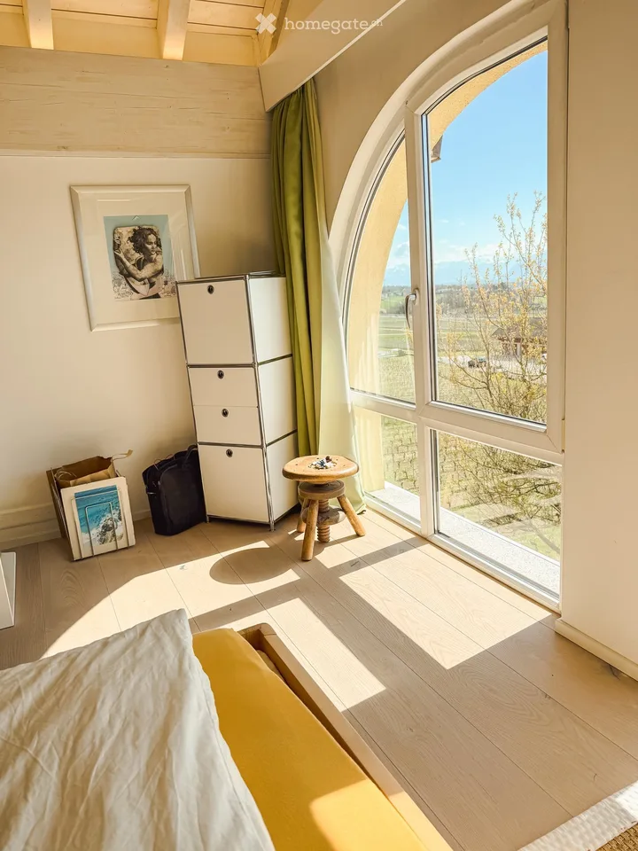 Duplex 5,5 Zimmer, 231 m² — Wohnzimmer von 90 m², Suite, Garage für 6 Fahrzeuge – Foto 12 von 23