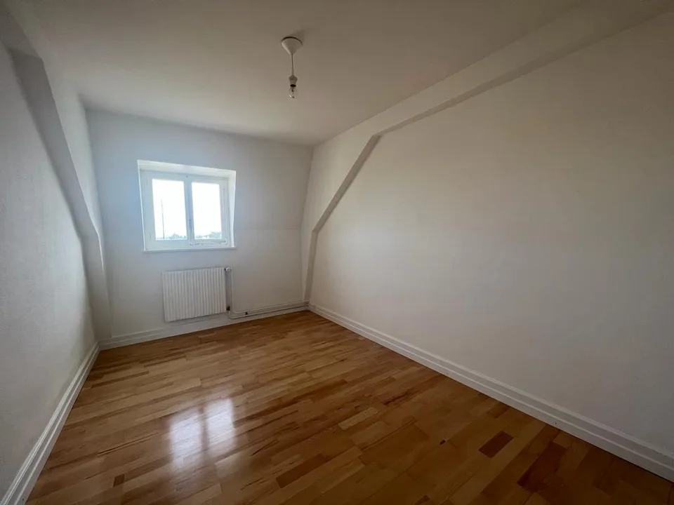 Helles 4.5-Zimmer-Wohnung in Courgenay