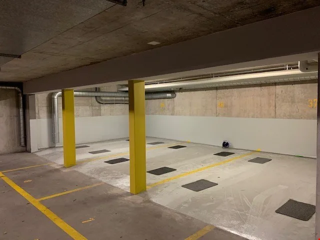 Ampio posto auto in garage sotterraneo in posizione centrale a St.Gallen – foto 2 di 2