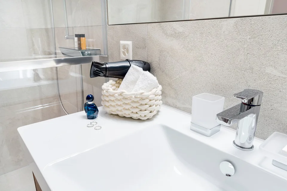 2-Zimmer Apartment Suite möbiliert in Cham (Zug), Papieri-Areal