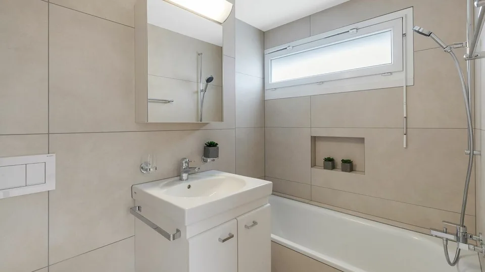 Appartamento giardino confortevole di 4,5 locali con due aree esterne – foto 9 di 13