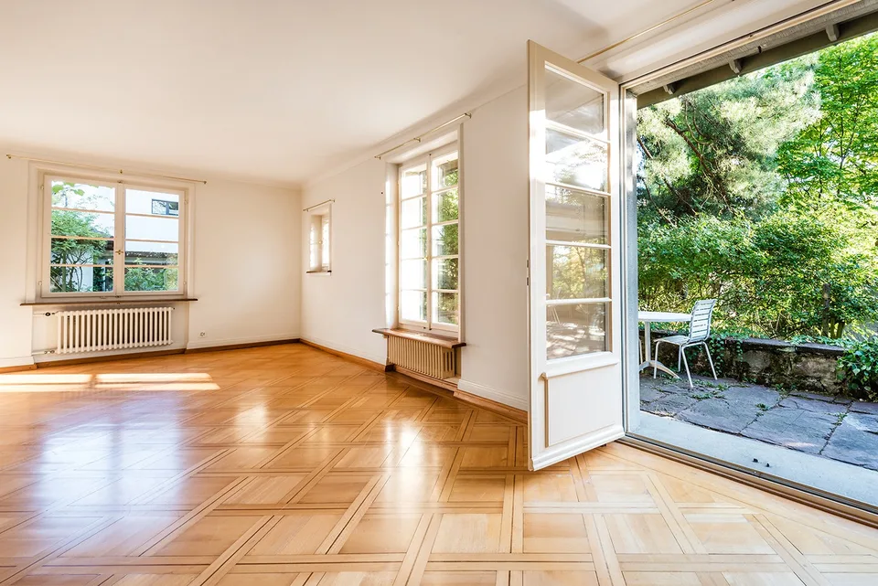 Maison de campagne de 9½ pièces avec grand jardin et beaucoup d'intimité – photo 9 sur 13