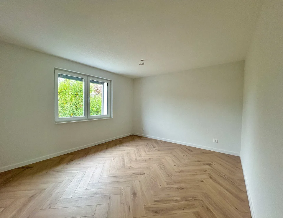 Geräumiges Haus mit Anbau in Vicques, renoviert 2025 – Foto 11 von 26