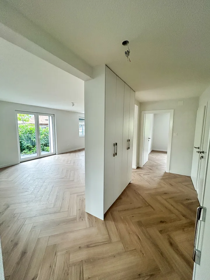 Geräumiges Haus mit Anbau in Vicques, renoviert 2025 – Foto 8 von 26