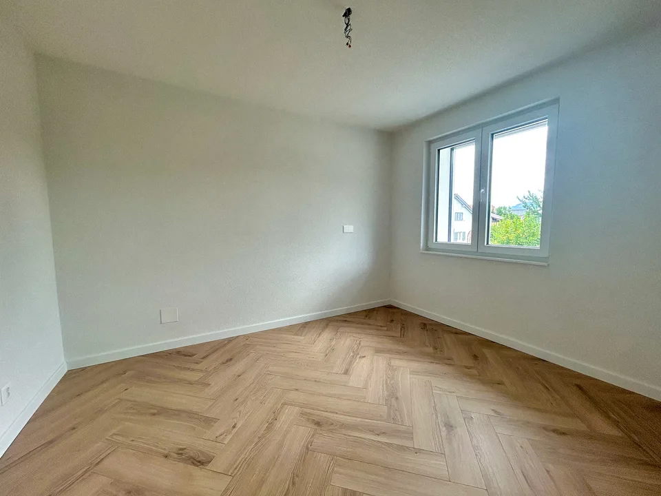 Geräumiges Haus mit Anbau in Vicques, renoviert 2025 – Foto 10 von 26