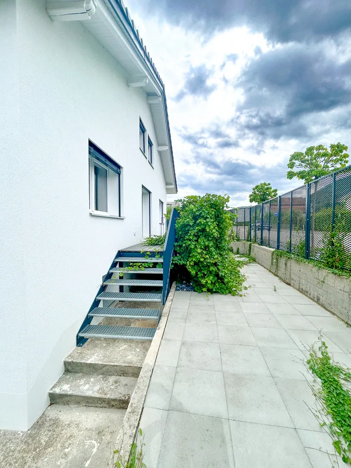 Geräumiges Haus mit Anbau in Vicques, renoviert 2025 – Foto 2 von 26