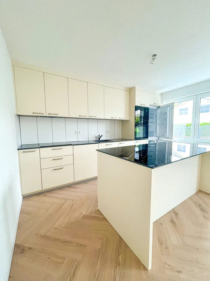 Geräumiges Haus mit Anbau in Vicques, renoviert 2025 – Foto 4 von 26
