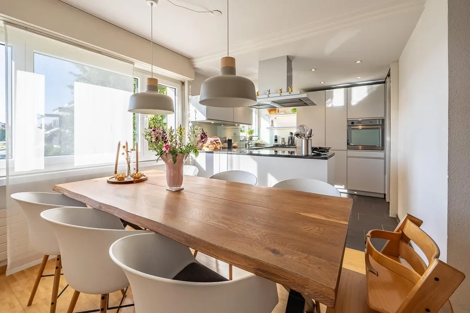 4.5-Zi.-Wohnung mit Garagenplatz – Foto 3 von 11