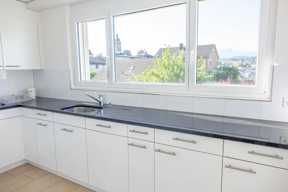 Lichtdurchflutete 4.5-Zi. Wohnung mit Säntisblick