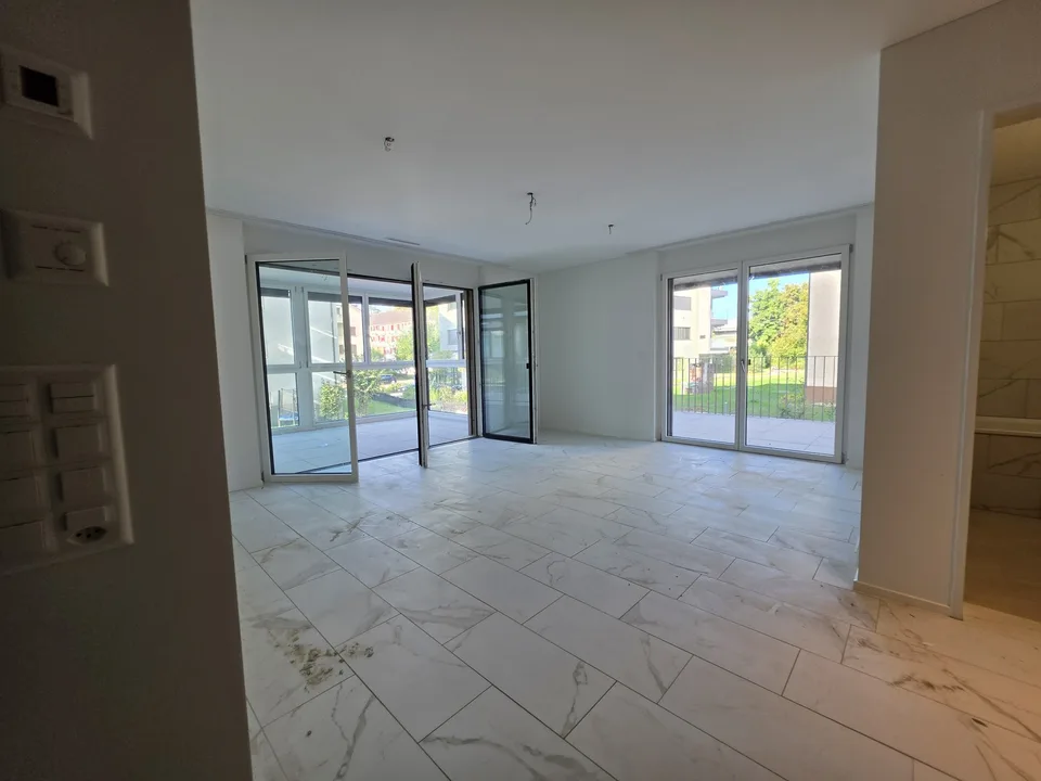 Erstvermietung im HIGH FIVE 4.5-Zimmer-Wohnung mit Wintergarten & Balkon