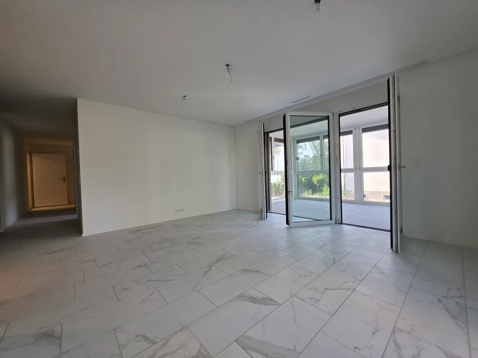 Erstvermietung im HIGH FIVE 4.5-Zimmer-Wohnung mit Wintergarten & Balkon