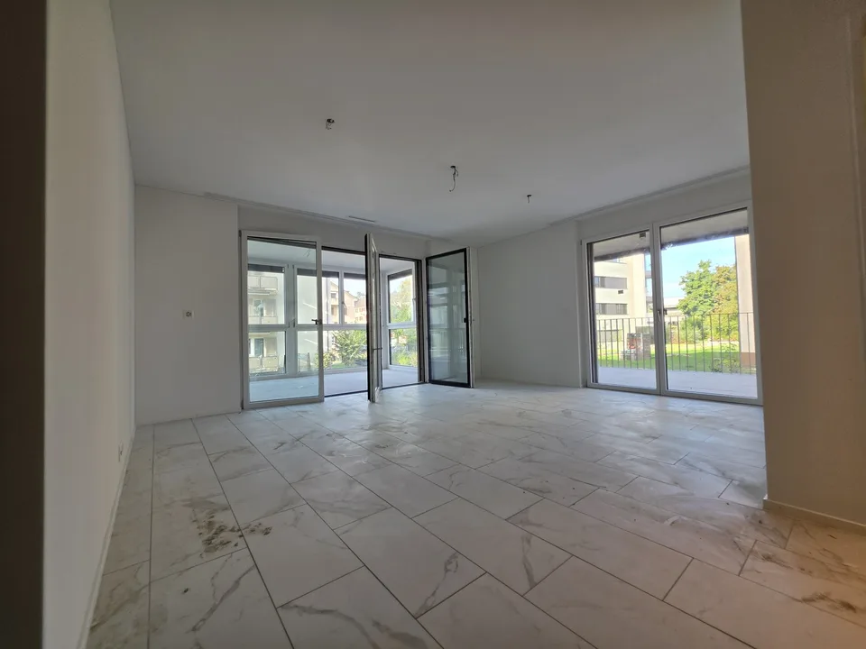 Erstvermietung im HIGH FIVE 4.5-Zimmer-Wohnung mit Wintergarten & Balkon