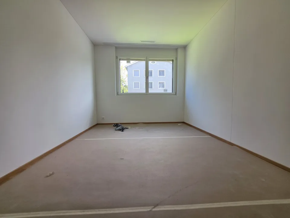Erstvermietung im HIGH FIVE 4.5-Zimmer-Wohnung mit Wintergarten & Balkon
