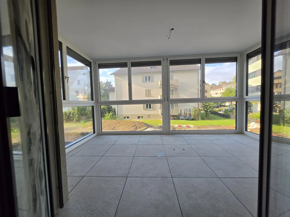 Erstvermietung im HIGH FIVE 4.5-Zimmer-Wohnung mit Wintergarten & Balkon