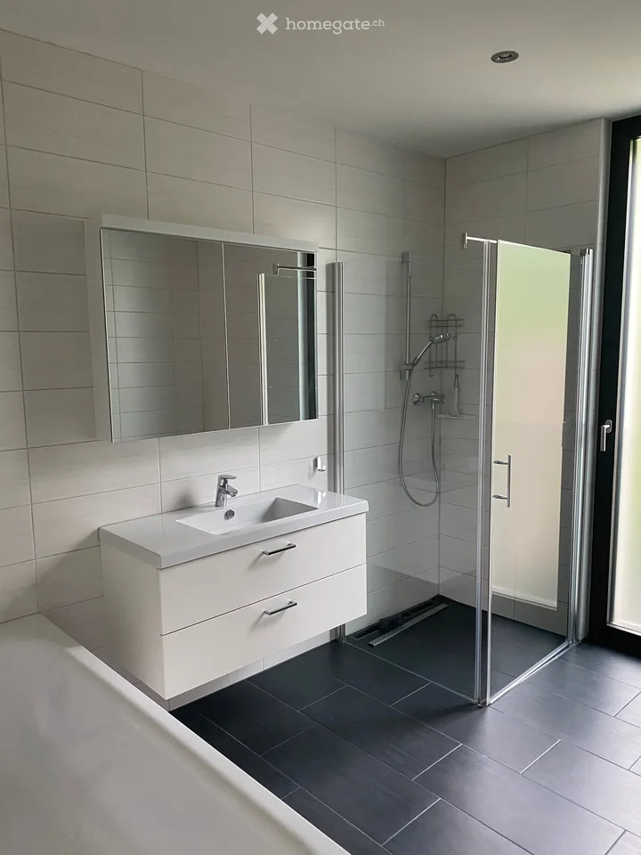 4.5-Zimmer-Terrassenwohnung in Grellingen – ruhig, modern und barrierefrei