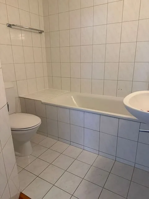 Appartement de charme de 4 pièces dans un immeuble ancien avec jardin à Füllinsdorf – disponible immédiatement !