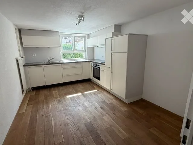 Appartement de charme de 4 pièces dans un immeuble ancien avec jardin à Füllinsdorf – disponible immédiatement !