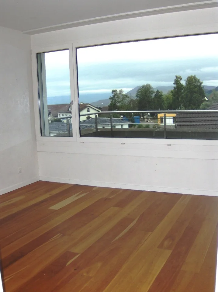 Charming 3.5-room attic apartment in Schönenberg ZH – Modern, Quiet & With a View – photo 12 of 15