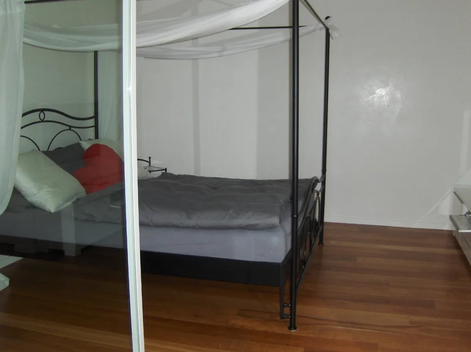 Charming 3.5-room attic apartment in Schönenberg ZH – Modern, Quiet & With a View – photo 8 of 15