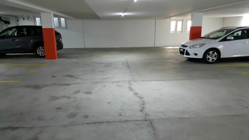 Parkplätze in Rupperswil nahe Bahnhof und Altersheim 1x aussen CHF 60.- 1x innen CHF 125.- – Foto 2 von 3