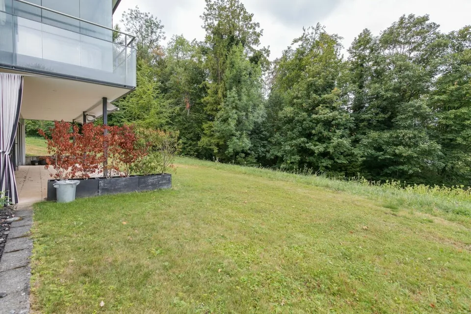 Charmante 3.5-Zimmer-Gartenwohnung mit viel Privatsphäre in der Stadt Zug – Foto 10 von 11