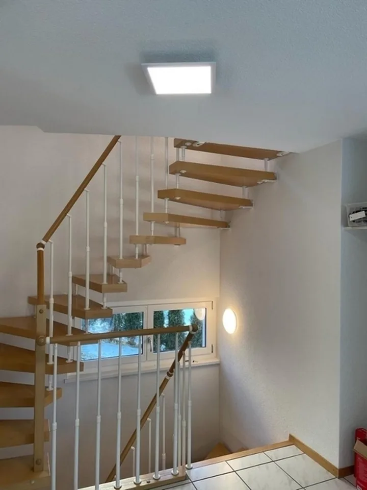 Villa indipendente con 5.5 locali e vista panoramica a Plasselb – foto 10 di 13