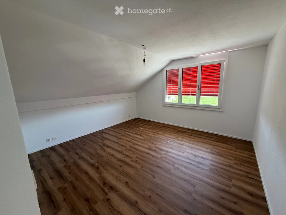 Delizioso appartamento di 3,5 locali in mansarda a Dagmersellen – disponibile immediatamente! – foto 8 di 13