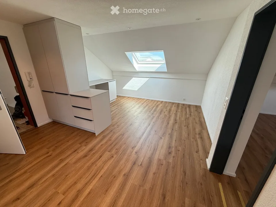 Delizioso appartamento di 3,5 locali in mansarda a Dagmersellen – disponibile immediatamente! – foto 7 di 13