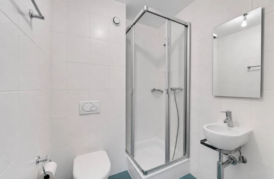 Helles 3,5-Zimmer-Wohnung. Nahe allen Annehmlichkeiten. – Foto 9 von 10