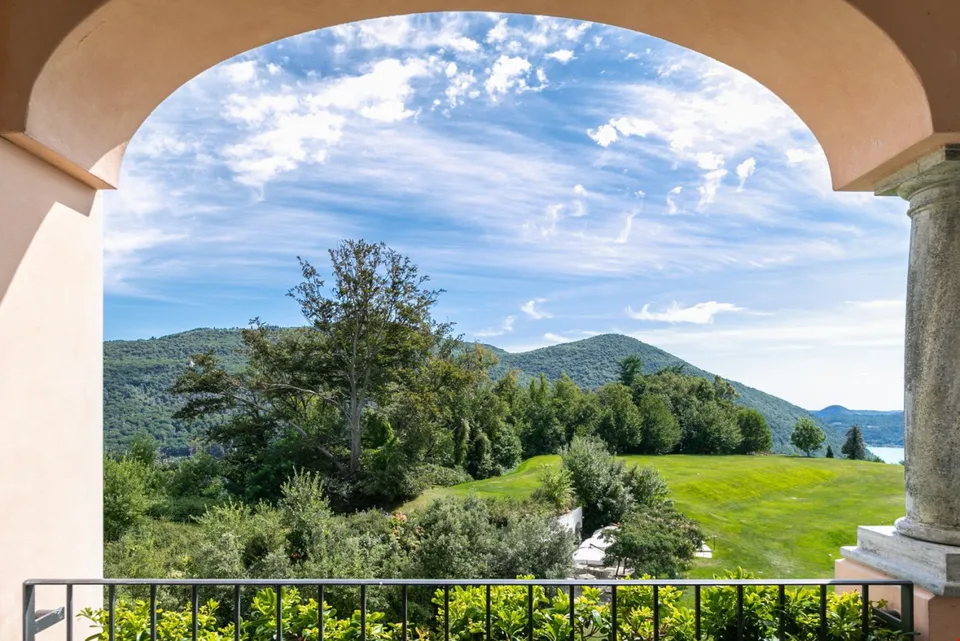 LUGANO-COLLINA D'ORO - AFFITTASI APPARTAMENTO ARREDATO CON SERVIZI ALBERGHIERI (Rif. 307)
