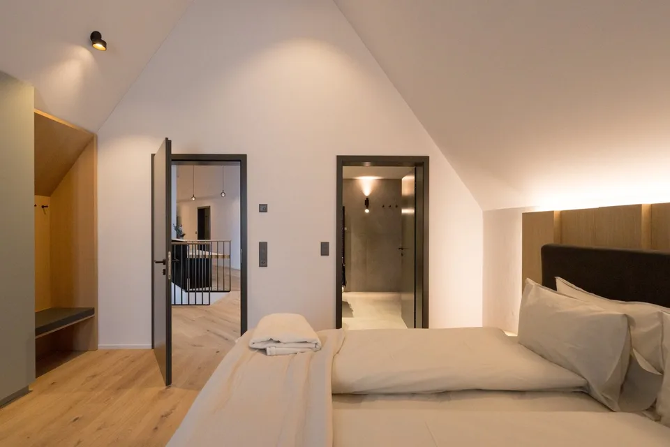 Two-Level Penthouse with Private Sauna – photo 2 sur 11