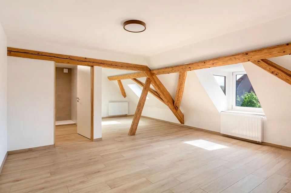 New, furnished duplex apartment — 5.5 rooms (3 bedrooms + gallery) — approx. 128 m² + loggia — Courfaivre