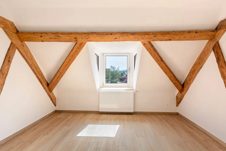New, furnished duplex apartment — 5.5 rooms (3 bedrooms + gallery) — approx. 128 m² + loggia — Courfaivre