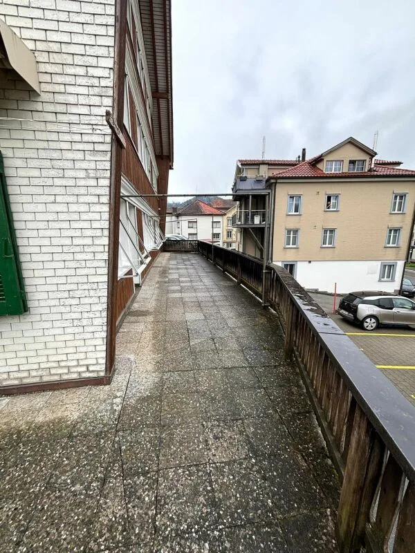 3.5-Zimmer Wohnung mit Wintergarten