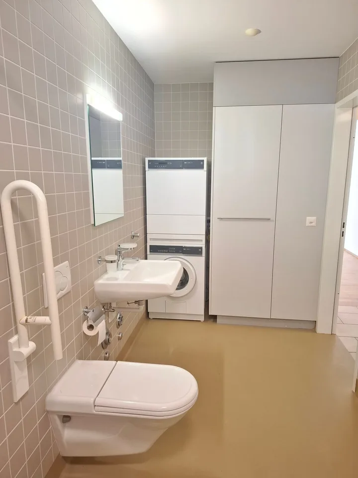 Moderne 2.5-Zimmer-Wohnung mit Balkon in Grellingen