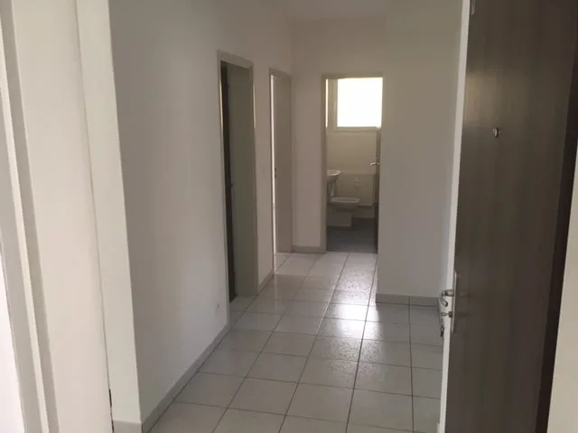 Wohnung 3.5 Zimmer, gut erschlossenes Wohngebiet