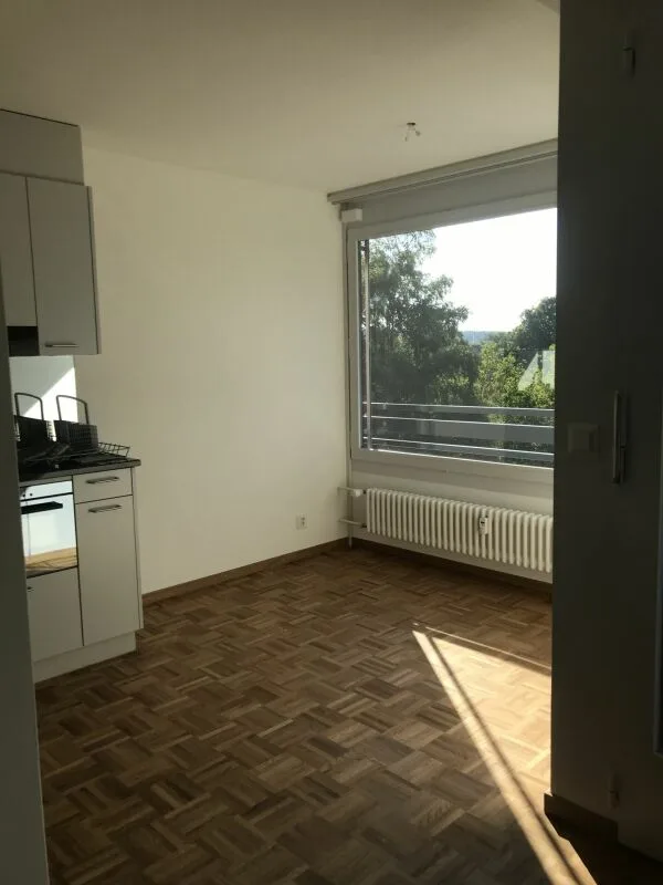 Wohnen im Alter mit Dienstleitungen in einer schönen 1½-Zimmerwohnung – Foto 9 von 11