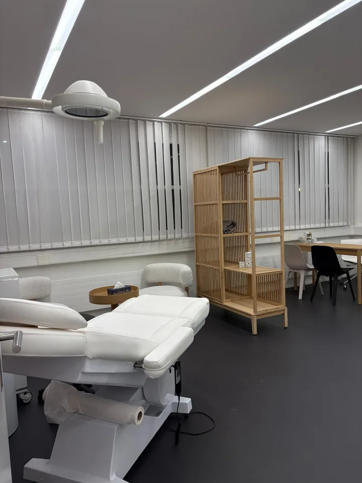 Spazio commerciale nel cuore di Horgen – foto 7 di 12