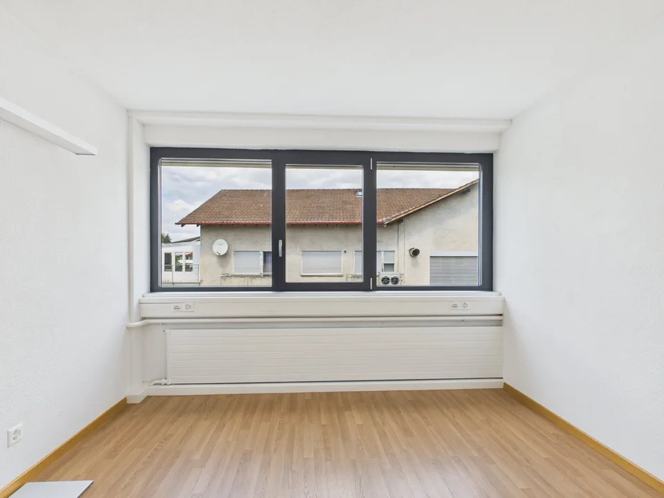 Uffici flessibili da 10m2 a 300m2 a Münsingen – foto 3 di 25