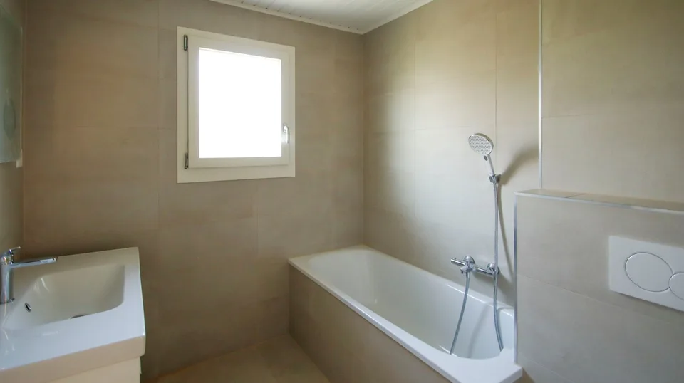 Appartement de 4.5 pièces rénové avec vue dégagée sur les Préalpes – photo 14 sur 14