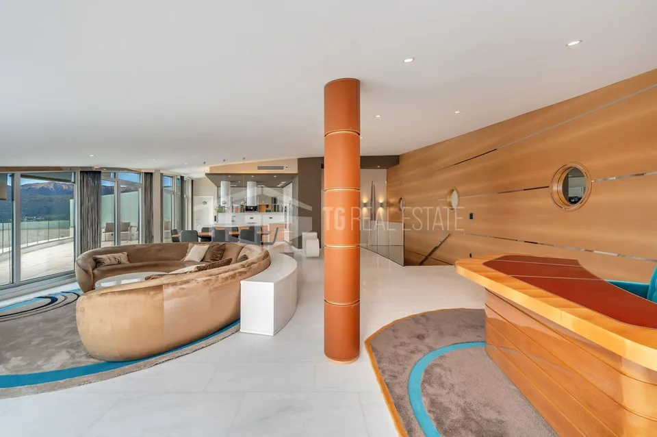 Repräsentatives Duplex-Penthouse mit Seeblick in Aldesago – Foto 4 von 15