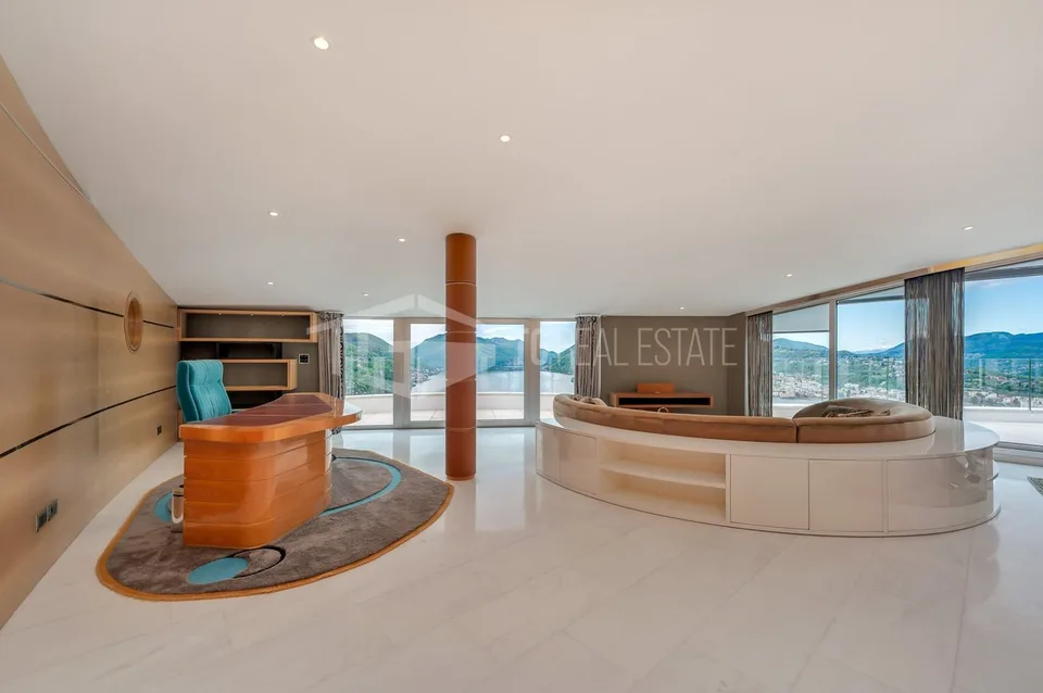 Repräsentatives Duplex-Penthouse mit Seeblick in Aldesago – Foto 5 von 15
