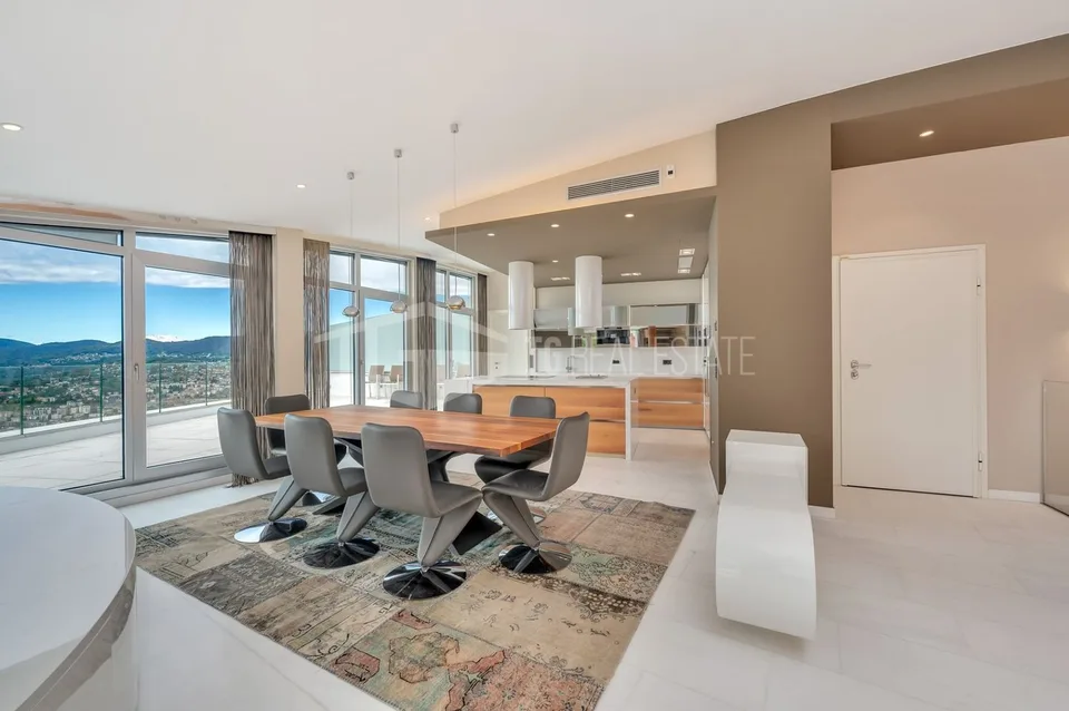 Repräsentatives Duplex-Penthouse mit Seeblick in Aldesago – Foto 7 von 15