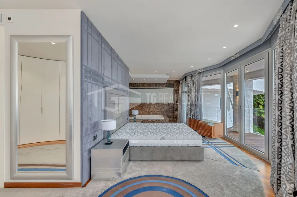Repräsentatives Duplex-Penthouse mit Seeblick in Aldesago – Foto 9 von 15
