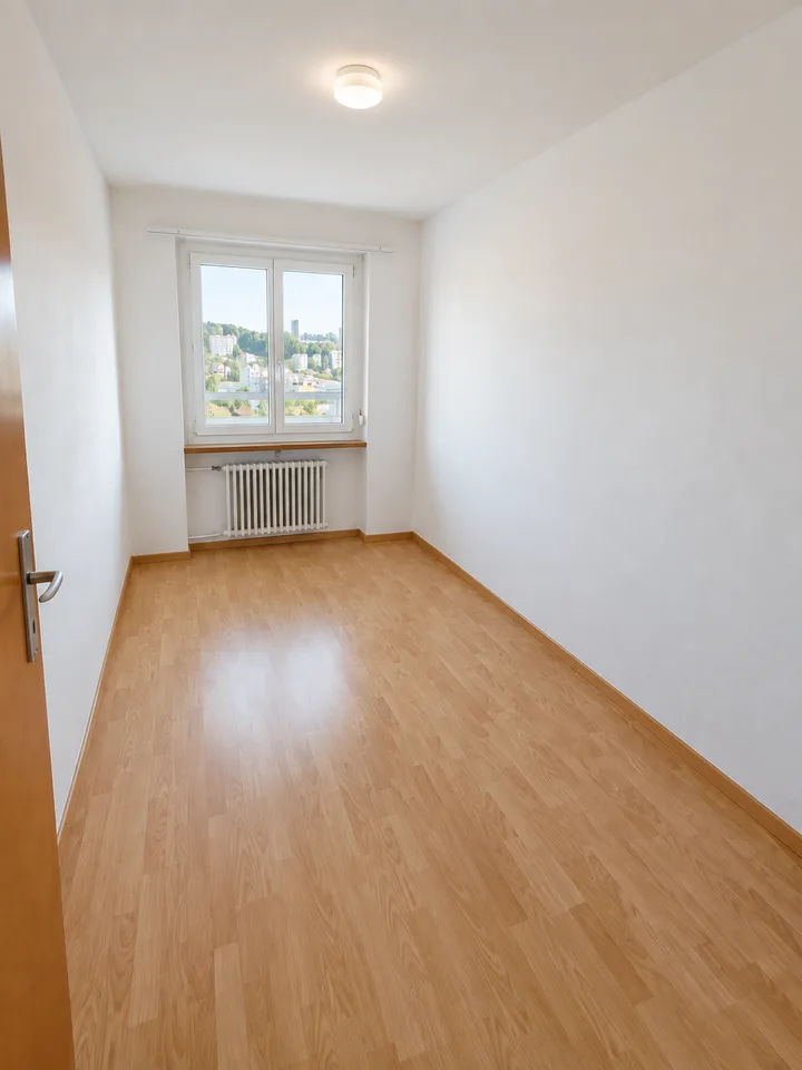 Spacieux appartement de 5 pièces avec balcon et belle vue à Fribourg – photo 8 sur 12