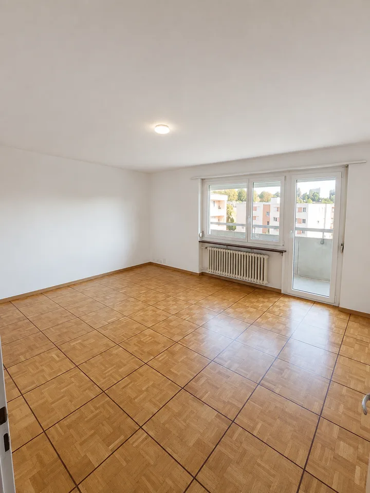 Spacieux appartement de 5 pièces avec balcon et belle vue à Fribourg – photo 7 sur 12