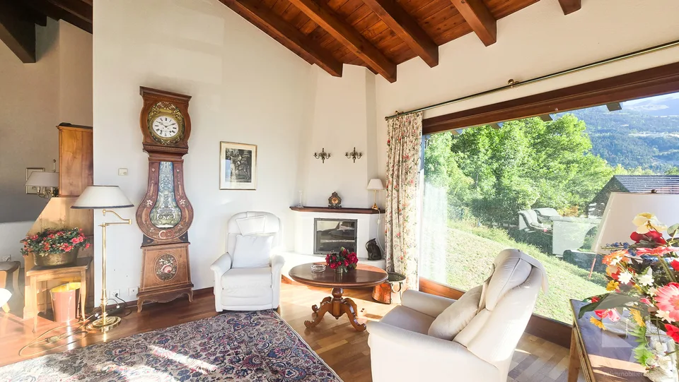 Chalet mit Außenpool in Randogne – Foto 11 von 13