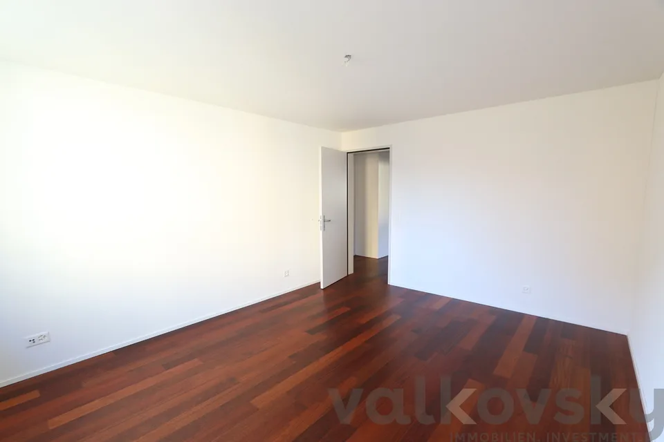 Luxus - 3.5 Zimmer Wohnung direkt beim Bahnhof Ebikon – Foto 11 von 13