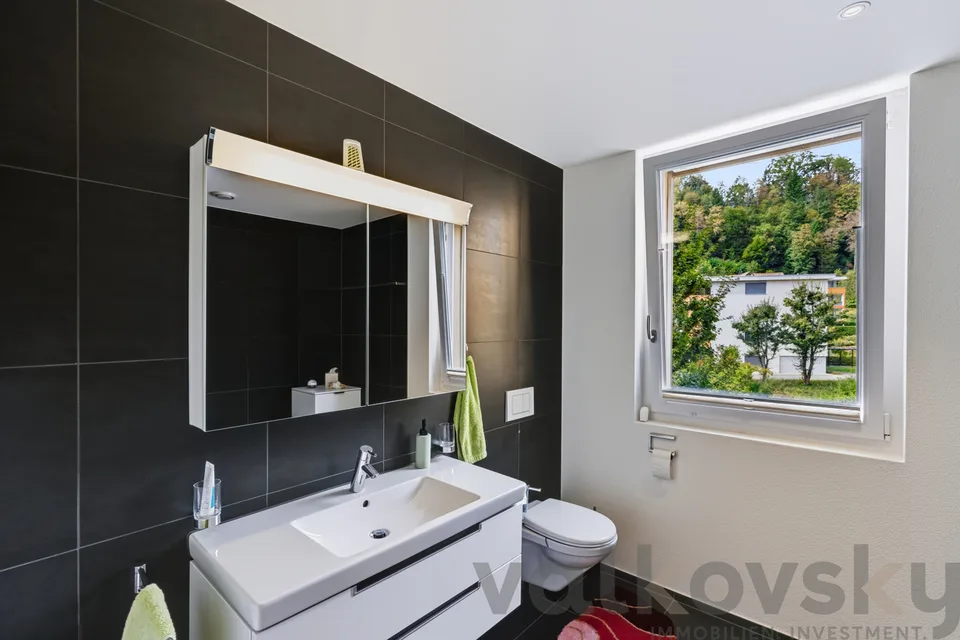 Luxus - 3.5 Zimmer Wohnung direkt beim Bahnhof Ebikon – Foto 6 von 13